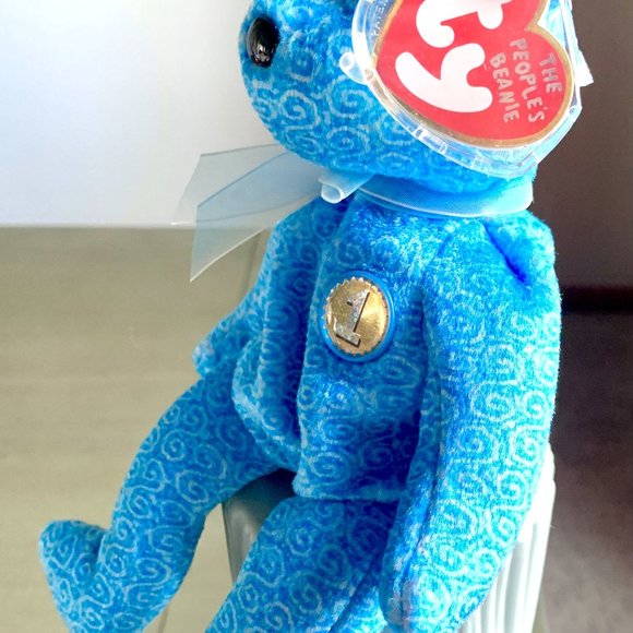 2001 4373 Classy 'The People's Beanie' Retired Teddy Bear Ty Beanie Baby MWMT - Picture 2 of 8
